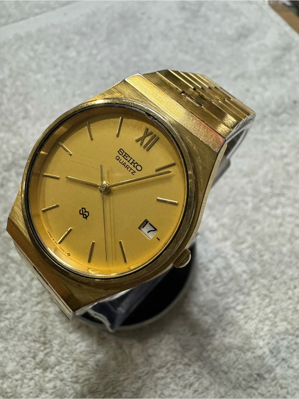 Seiko classic quartz